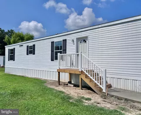 5869 Peach St, Salisbury, MD 21801