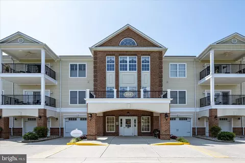 854 Tern Ln #202, Salisbury, MD 21804