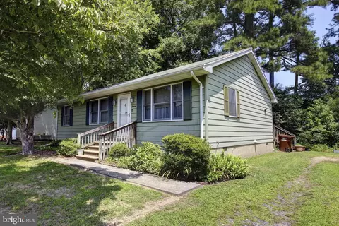 111 Ridgefield Ln, Fruitland, MD 21826