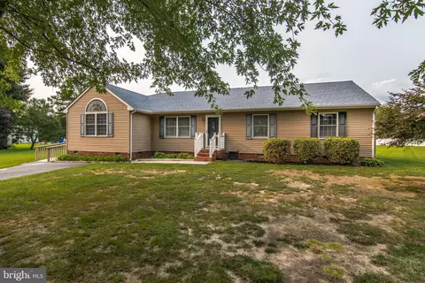 6185 Trails End Ct, Salisbury, MD 21801