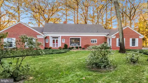 1527 Woodland Rd, Salisbury, MD 21801