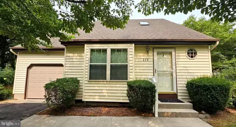 219 W Cedar Ln, Fruitland, MD 21826