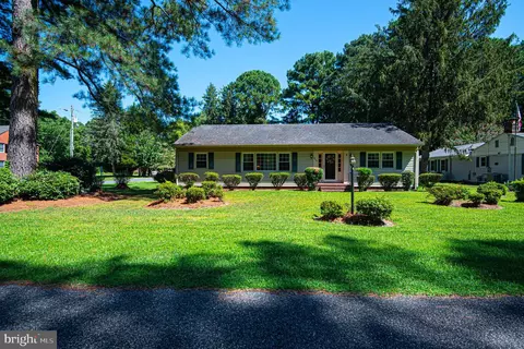 425 Pine Bluff Rd, Salisbury, MD 21801