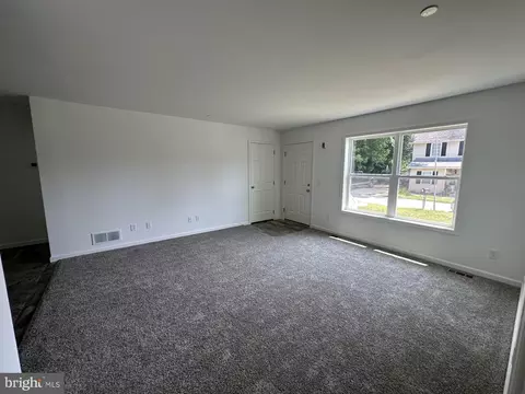104 Elm St, Hebron, MD 21830 photo 4