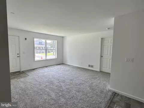 104 Elm St, Hebron, MD 21830 photo 3