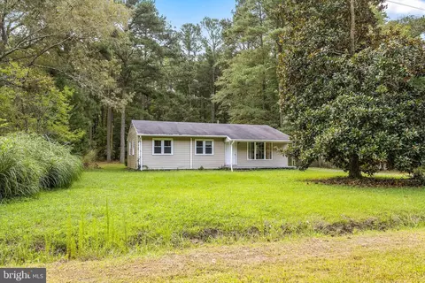 22399 Royal Oak Rd, Quantico, MD 21856 photo 2