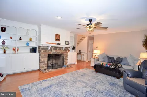 26813 Jade Ct, Hebron, MD 21830 photo 3