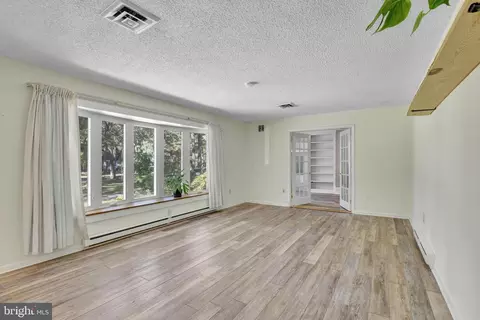 6657 Oak Ridge Dr, Hebron, MD 21830 photo 11