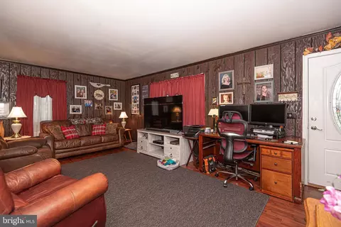 406 Weaver Dr, Salisbury, MD 21804 photo 4