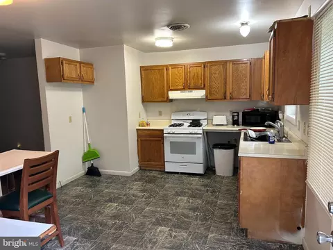 621 Cook Dr, Salisbury, MD 21801 photo 4