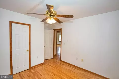 Bedroom - 725 Madison St, Salisbury, MD 21804 photo 2 of 2