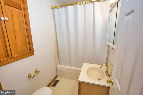 Bath - 725 Madison St, Salisbury, MD 21804 photo 2 of 2