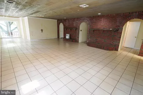 301 N Park Dr, Salisbury, MD 21804 photo 9