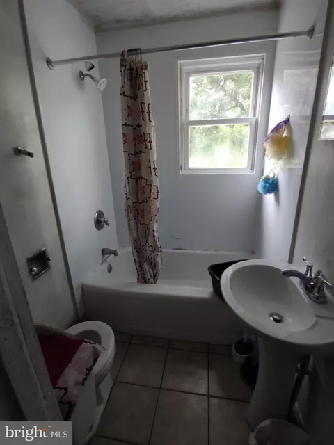 418 E Main St, Fruitland, MD 21826 photo 4