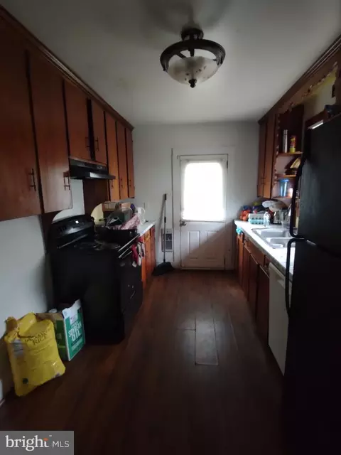 418 E Main St, Fruitland, MD 21826 photo 2