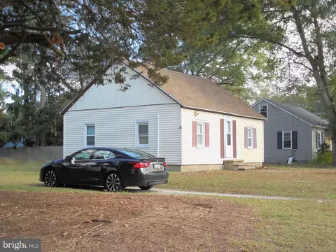 405 Ogle Ave, Fruitland, MD 21826 photo 3