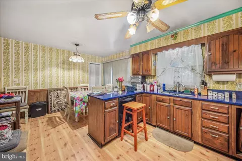 Kitchen - 706 Parker Rd, Salisbury, MD 21804 photo 2 of 4
