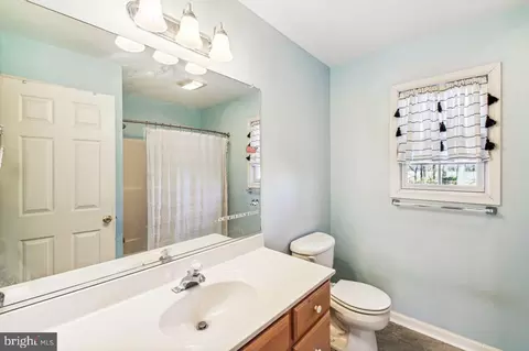 Bath - 26698 Hamden Dr, Salisbury, MD 21801 photo 4 of 5