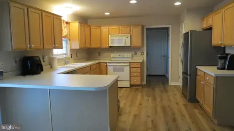 Kitchen - 26698 Hamden Dr, Salisbury, MD 21801 photo 8 of 9