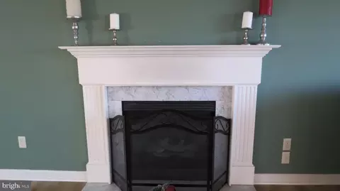 Living - 26698 Hamden Dr, Salisbury, MD 21801 photo 2 of 6