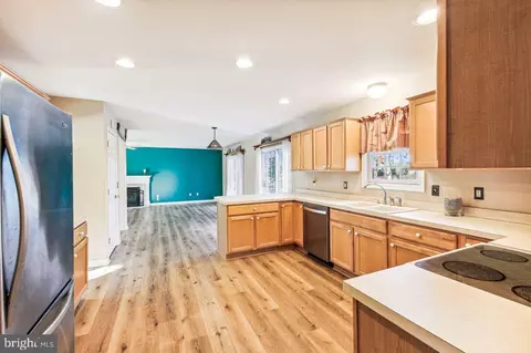 Kitchen - 26698 Hamden Dr, Salisbury, MD 21801 photo 2 of 9