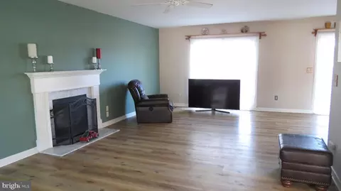 Living - 26698 Hamden Dr, Salisbury, MD 21801 photo 6 of 6