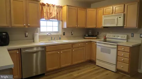 Kitchen - 26698 Hamden Dr, Salisbury, MD 21801 photo 7 of 9