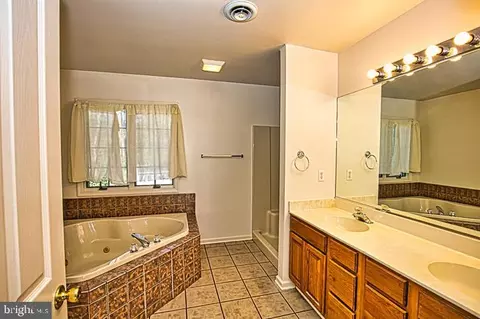 29610 Millstream Dr, Salisbury, MD 21804 photo 36