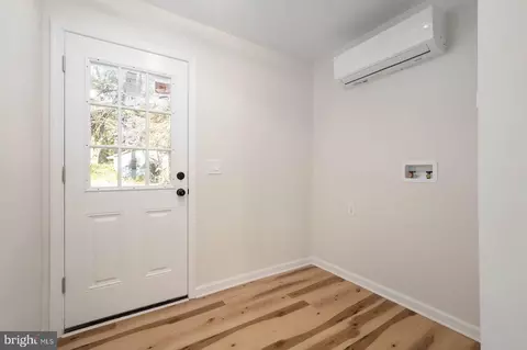 Entry Way - 804 Mohawk Ave, Salisbury, MD 21801 photo 2 of 2