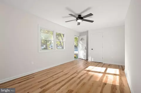 Living - 804 Mohawk Ave, Salisbury, MD 21801 photo 1 of 1
