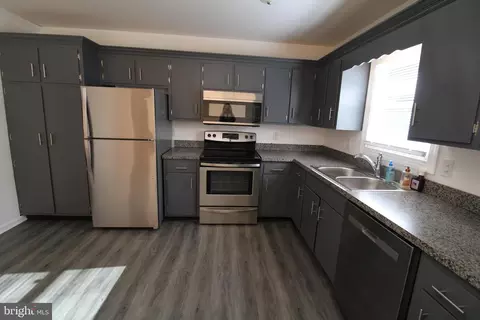 Kitchen - 5108 Cooper, Eden, MD 21822 photo 7 of 10