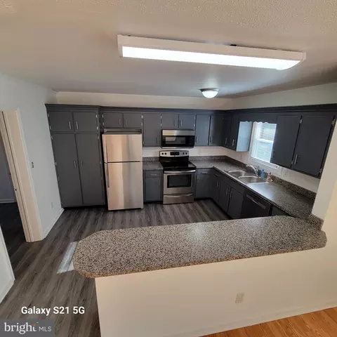Kitchen - 5108 Cooper, Eden, MD 21822 photo 5 of 10