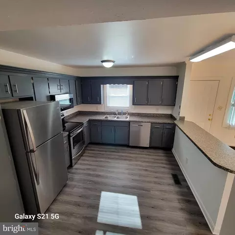 Kitchen - 5108 Cooper, Eden, MD 21822 photo 4 of 10