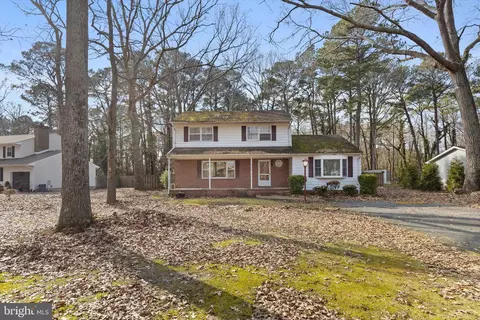 6668 Oak Ridge Dr, Hebron, MD 21830