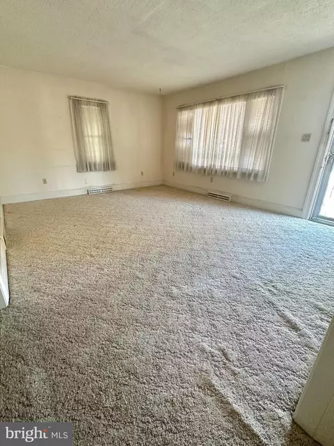 404 Dover St, Salisbury, MD 21804 photo 2