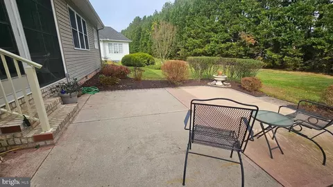 Exterior - 5981 Fire Fly Dr, Salisbury, MD 21801 photo 5 of 8