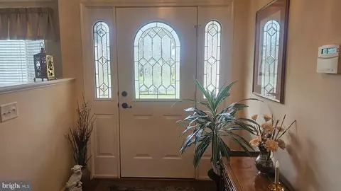 Entry Way - 5981 Fire Fly Dr, Salisbury, MD 21801 photo 2 of 13