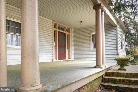 305 Main St, Hebron, MD 21830 photo 4