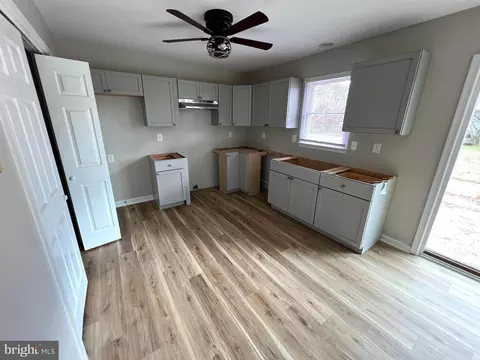 2315 Monie Dr, Nanticoke, MD 21840 photo 2