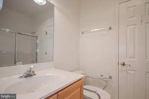 Bath - 918 Winding Way, Salisbury, MD 21804 photo 3 of 4