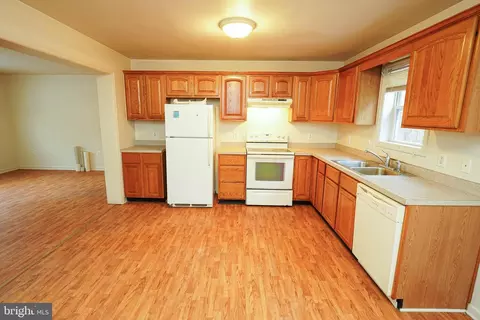 Kitchen - 5521 Sandy Hill Rd, Quantico, MD 21856 photo 2 of 4