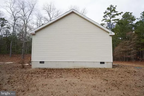 Exterior - 5521 Sandy Hill Rd, Quantico, MD 21856 photo 4 of 8