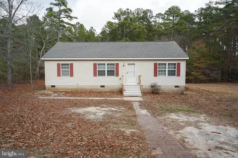 5521 Sandy Hill Rd, Quantico, MD 21856