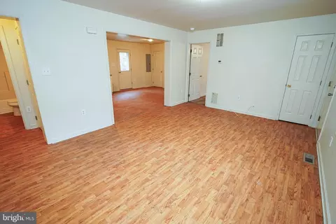 Living - 5521 Sandy Hill Rd, Quantico, MD 21856 photo 1 of 1
