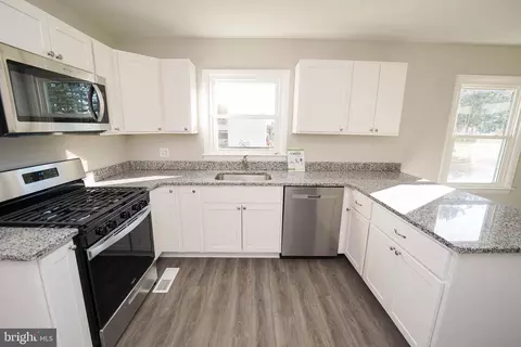 Kitchen - 4451 Smith Rd, Eden, MD 21822 photo 3 of 5