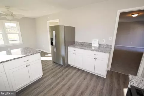 Kitchen - 4451 Smith Rd, Eden, MD 21822 photo 4 of 5