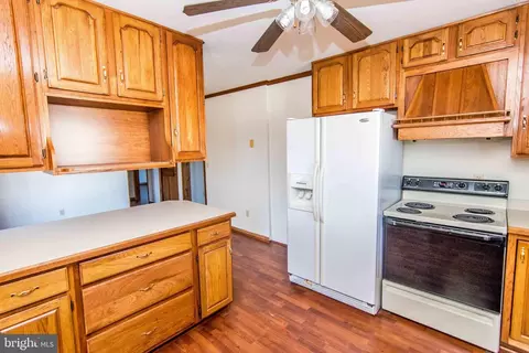 Kitchen - 26278 Quantico Creek Rd, Hebron, MD 21830 photo 4 of 5