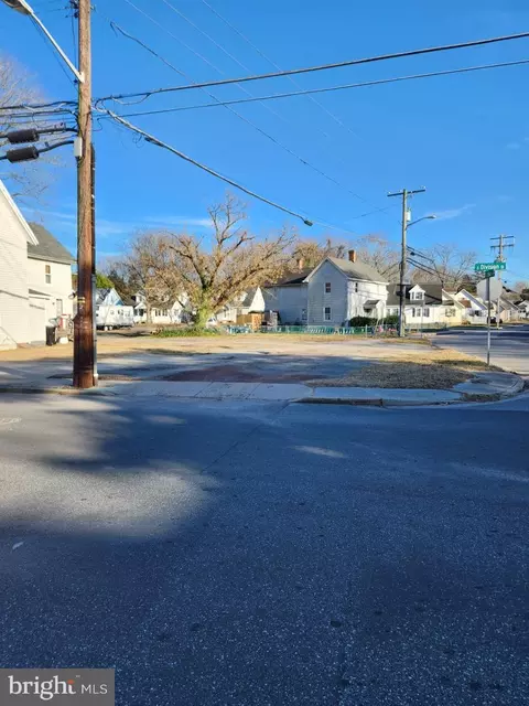 769 S 1 S Division St, Salisbury, MD 21804