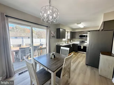 105 Bradley St, Hebron, MD 21830 photo 6