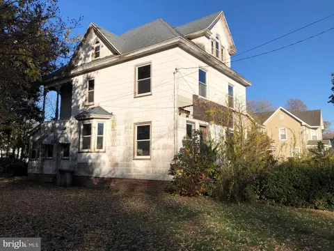 109 Elizabeth St, Delmar, MD 21875 photo 2